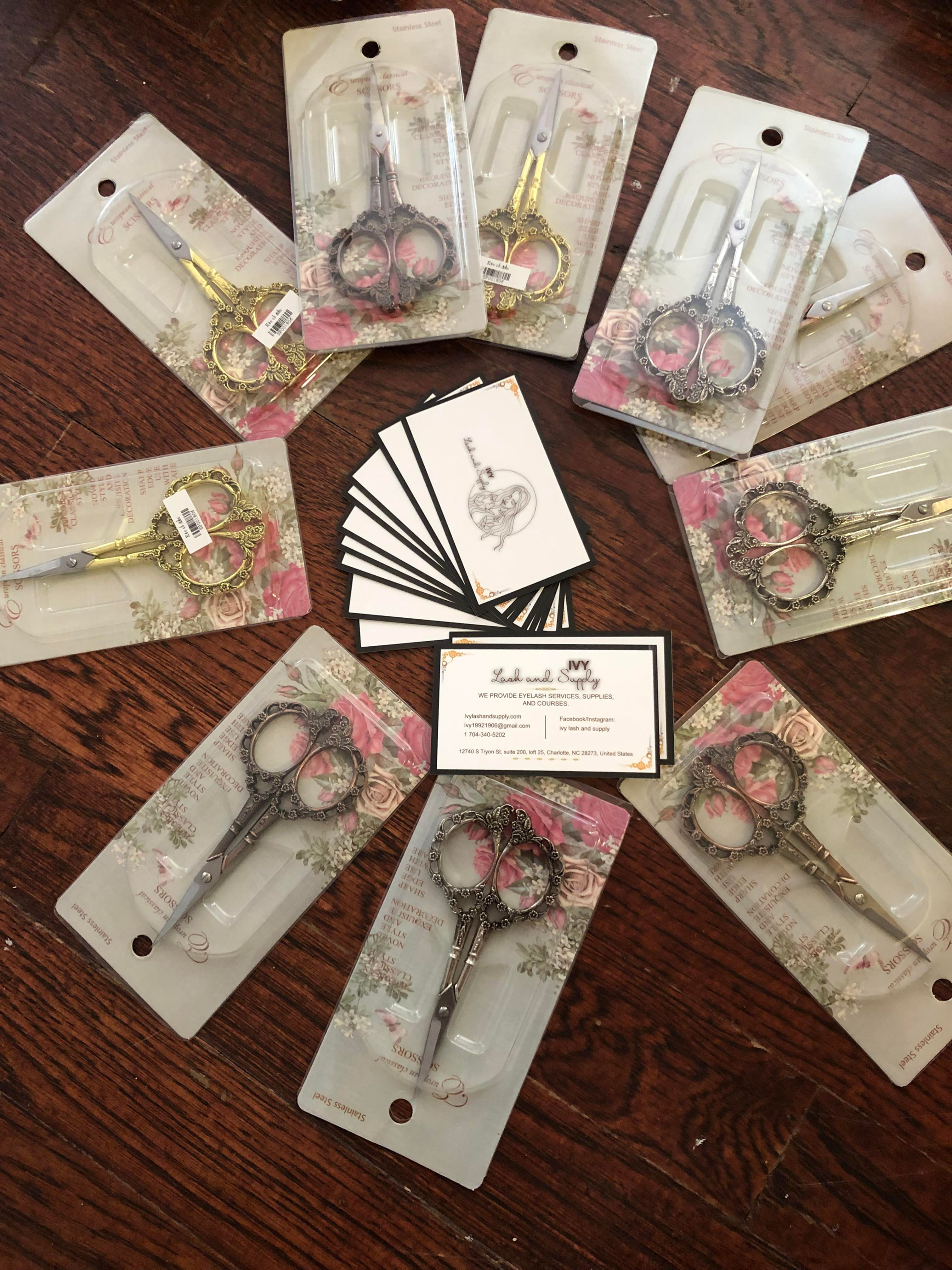 Queen Classic Scissor