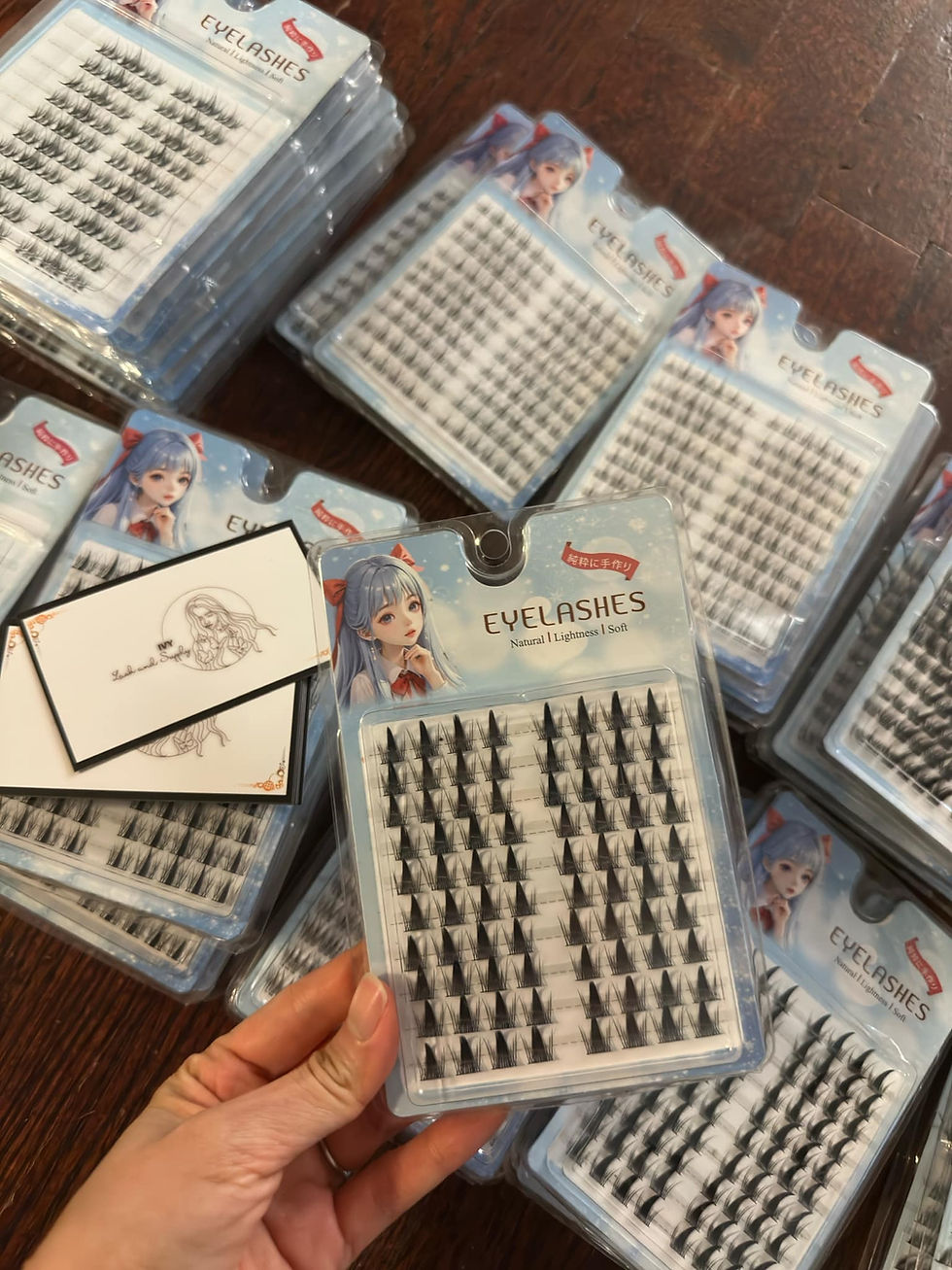 Thumbnail: Lash Strip Cutter