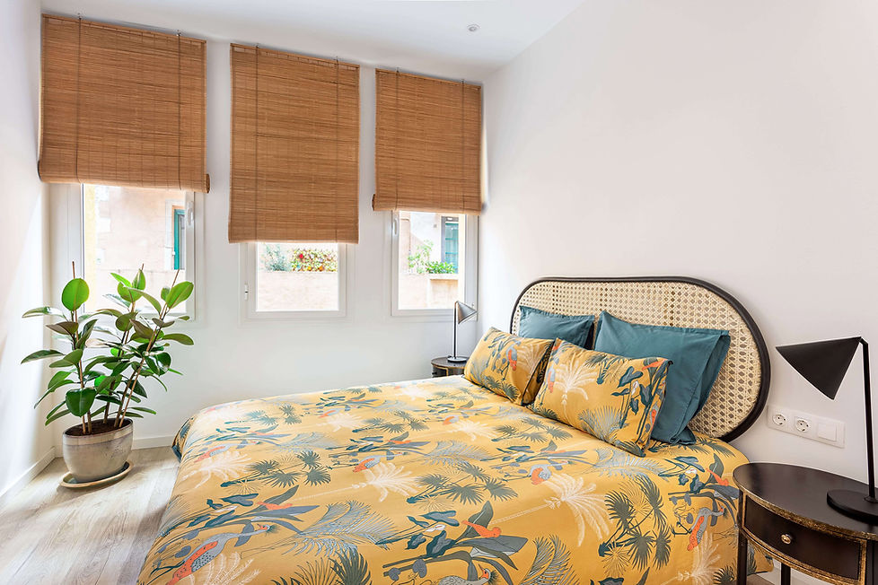 Espectacular dormitorio de invitados con juego de cama de la Redoutte