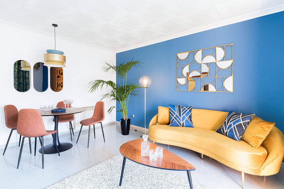 Staging of the dining room for the quick sale of an apartment in Viladecans