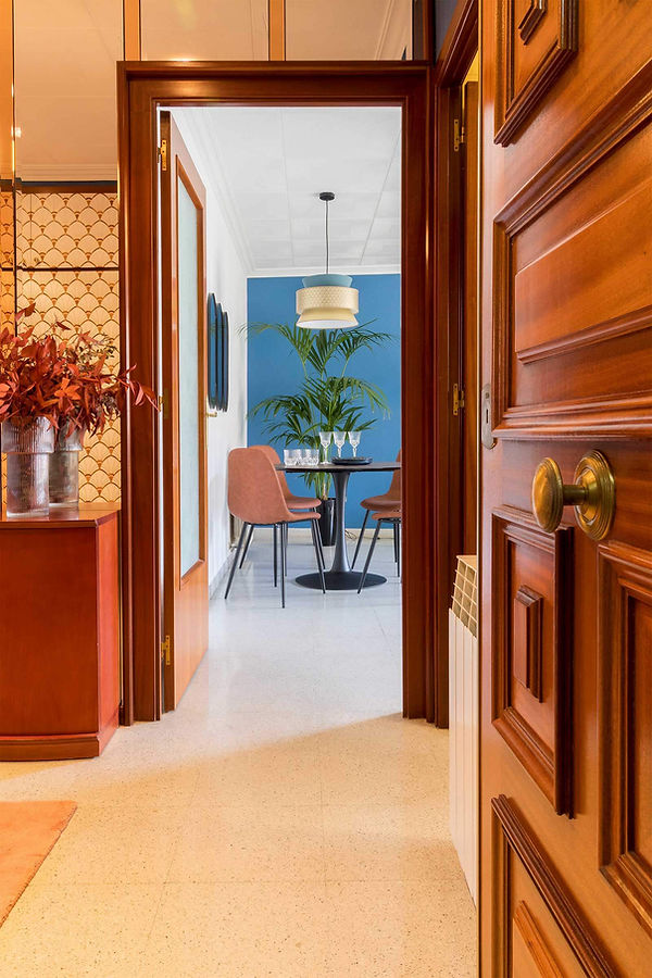 Hall of exclusive penthouse for sale in Viladecans