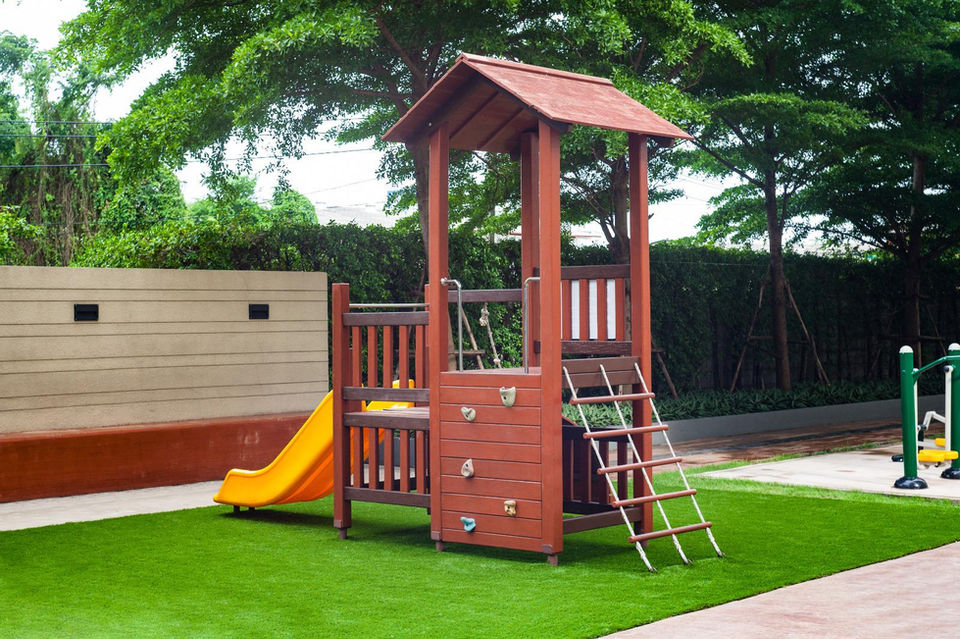 Artificial Grass Playground
Artificial Grass And Landscaping