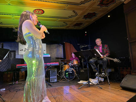 Hello Detroit with Vanessa Carr at Aretha's Jazz Cafe: Craig Strain, Music Director