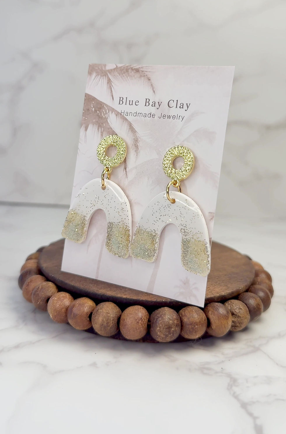 Thumbnail: White Goldie Arch Dangle 010
