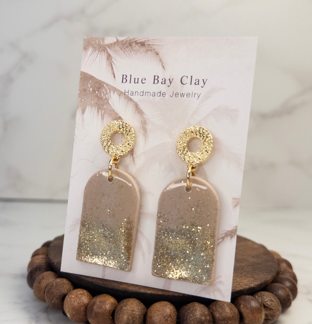 Tan Goldie Dangle 01