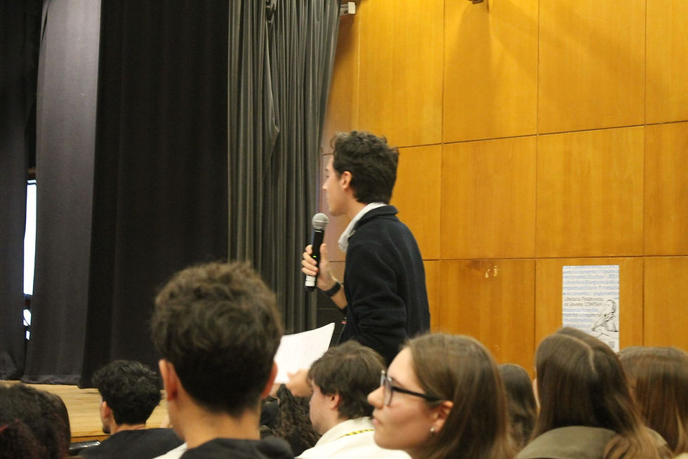 Alunos eleitos pela Pinheiro e Rosa participaram na fase distrital do Parlamento dos Jovens