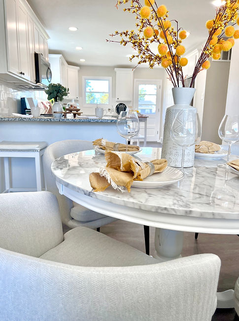 staged eat in kitchen