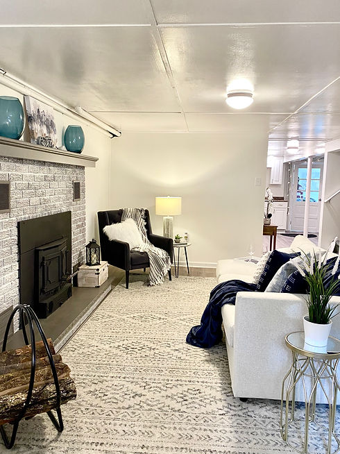home staging family room