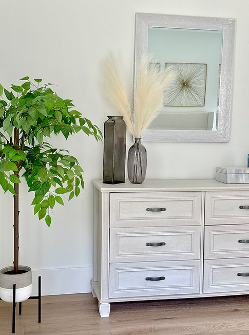 vacant staging primary bedroom