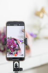 Vídeo de ramo floral en teléfono: contenido para floristería