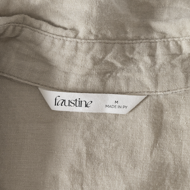 Etiqueta de la camisa Faustine, talla M, hecho en PY