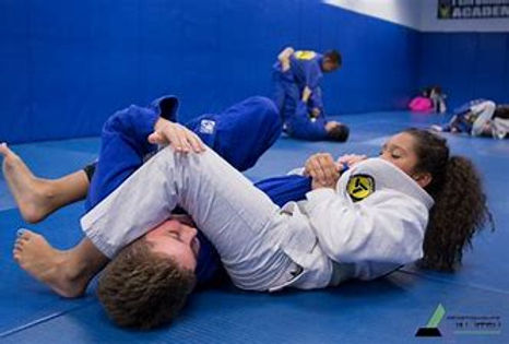 girl jiujitsu.jpeg