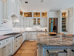 European Elegance Meets Blue Ridge Grandeur at Skycliff Drive
Ivester Jackson | Blackstream | Christie's International Real Estate