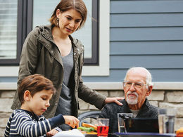 Navigating Alzheimer’s this Holiday Season