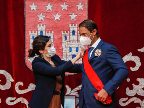TU GRANDEZA NO ESTÁ EN TUS TRIUNFOS, SINO EN TU CORAZÓN
