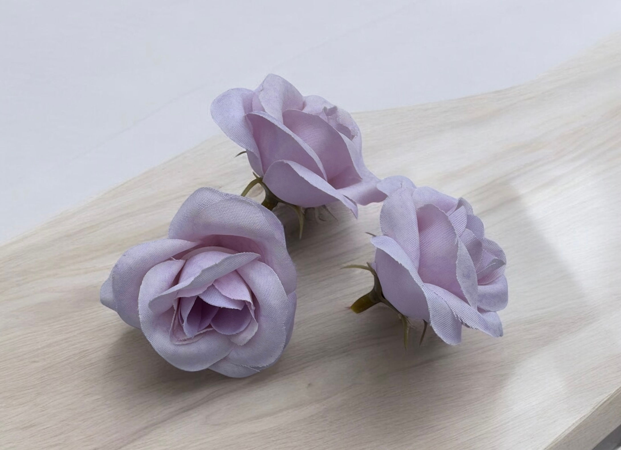 Kishalvány lila rózsa virágfej