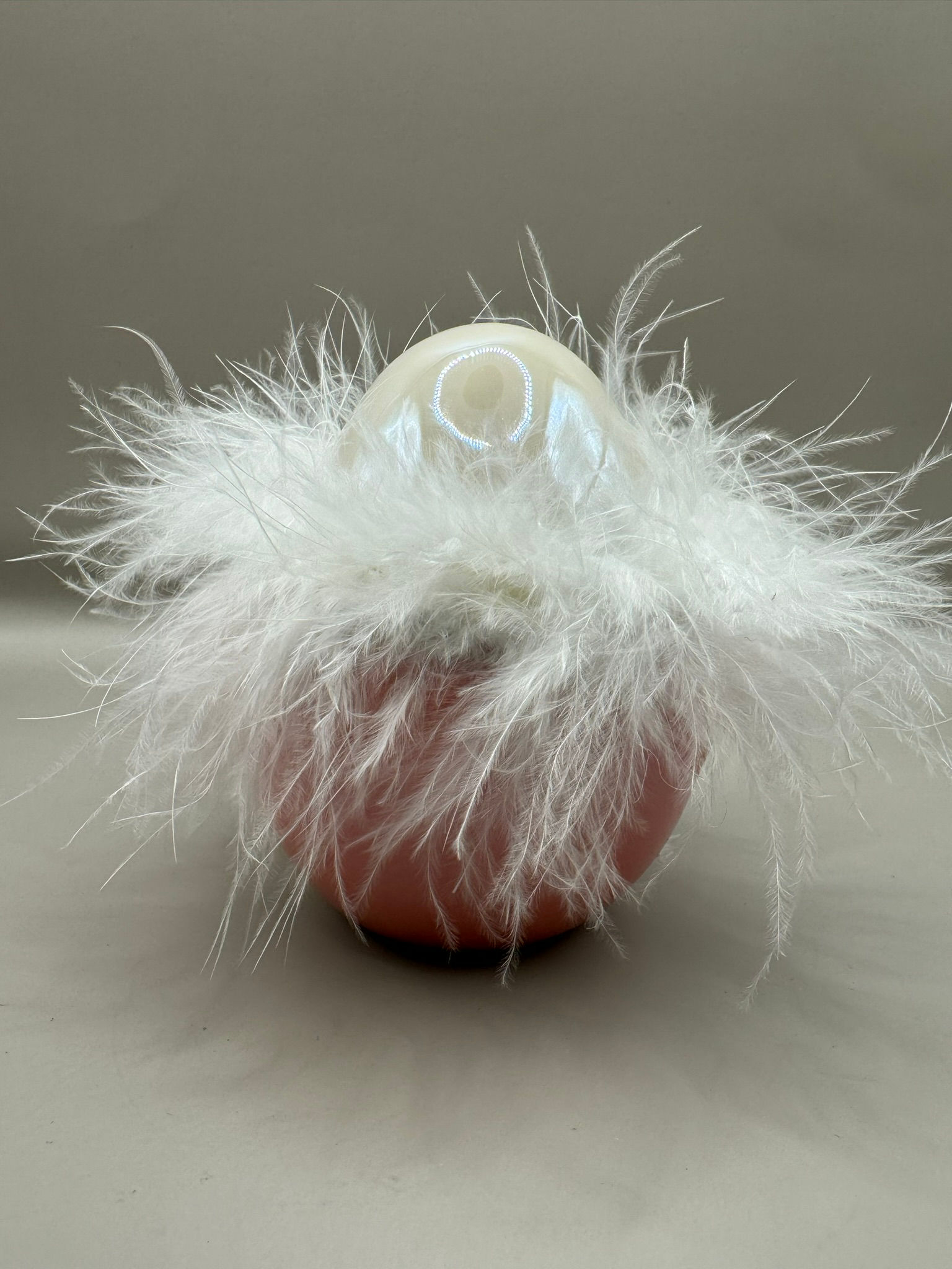 Rózsaszín-gyöngyház kerámia tojás