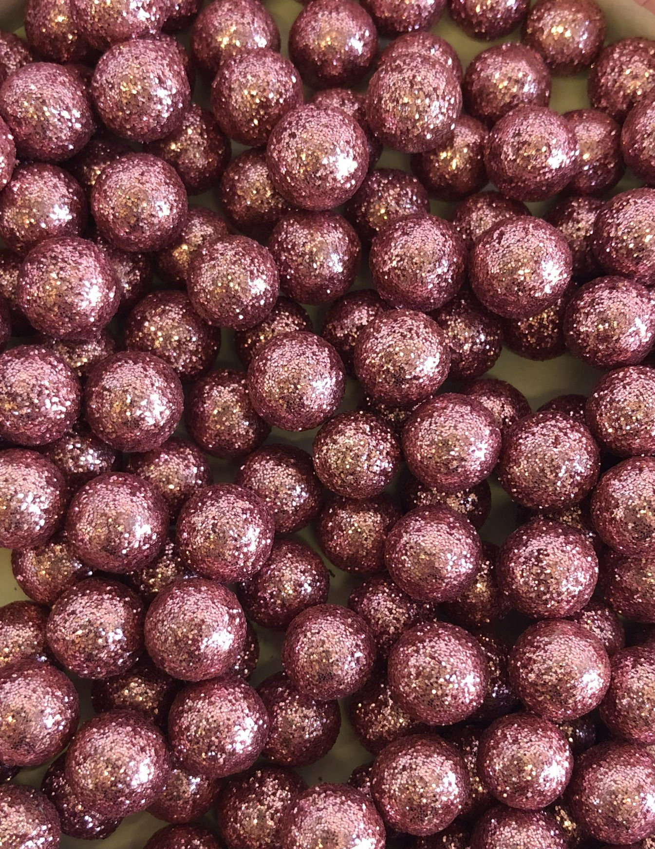 Pink csillogós polisztirol golyók