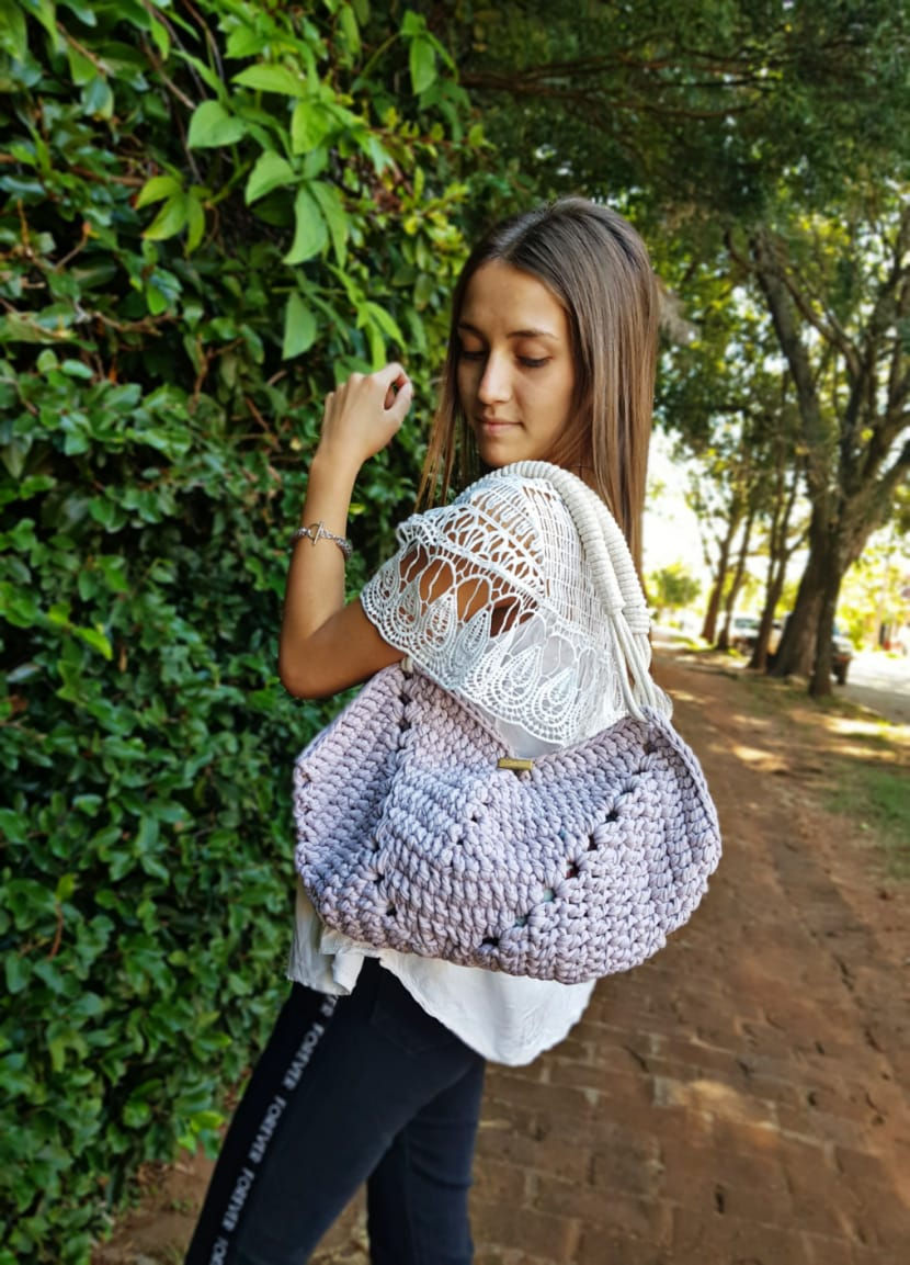 Cartera Akira