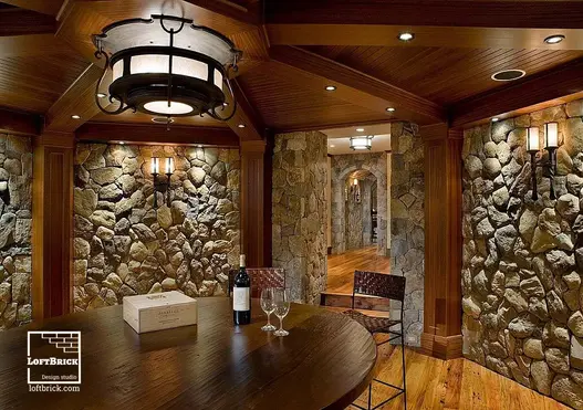 Intérieur de pièce élégant avec plâtre sur les murs.