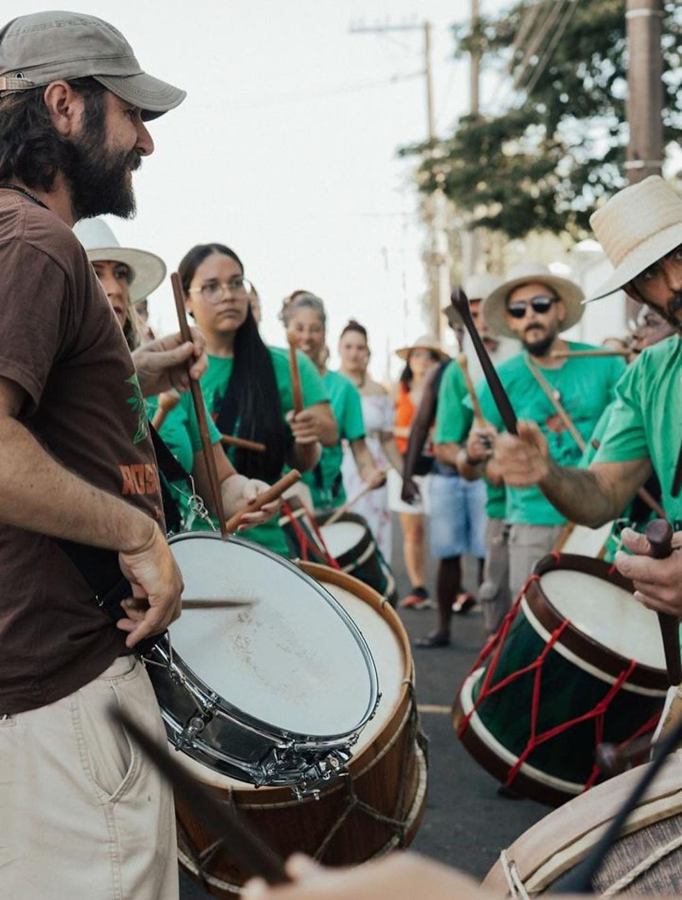Baque que Balança: Vivência de Iniciação ao Baque do Maracatu Nação.
