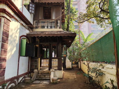 Backyard to Balcony Entrance 