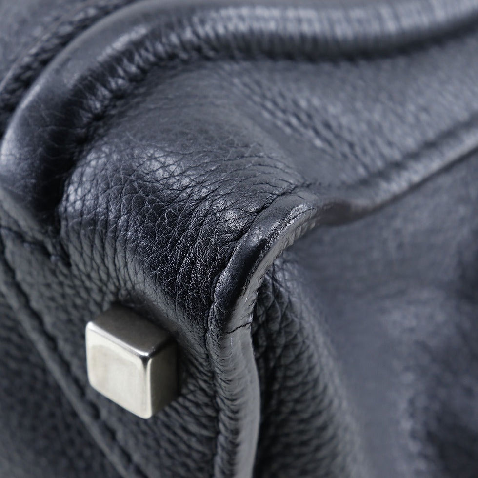 Miniaturbild: Céline Luggage