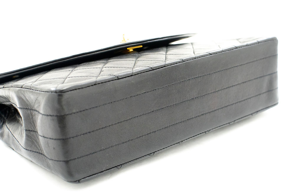 Miniaturbild: Chanel Half moon