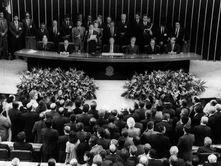 Liberal na economia, conservadora nos costumes: um raio x da nova direita brasileira