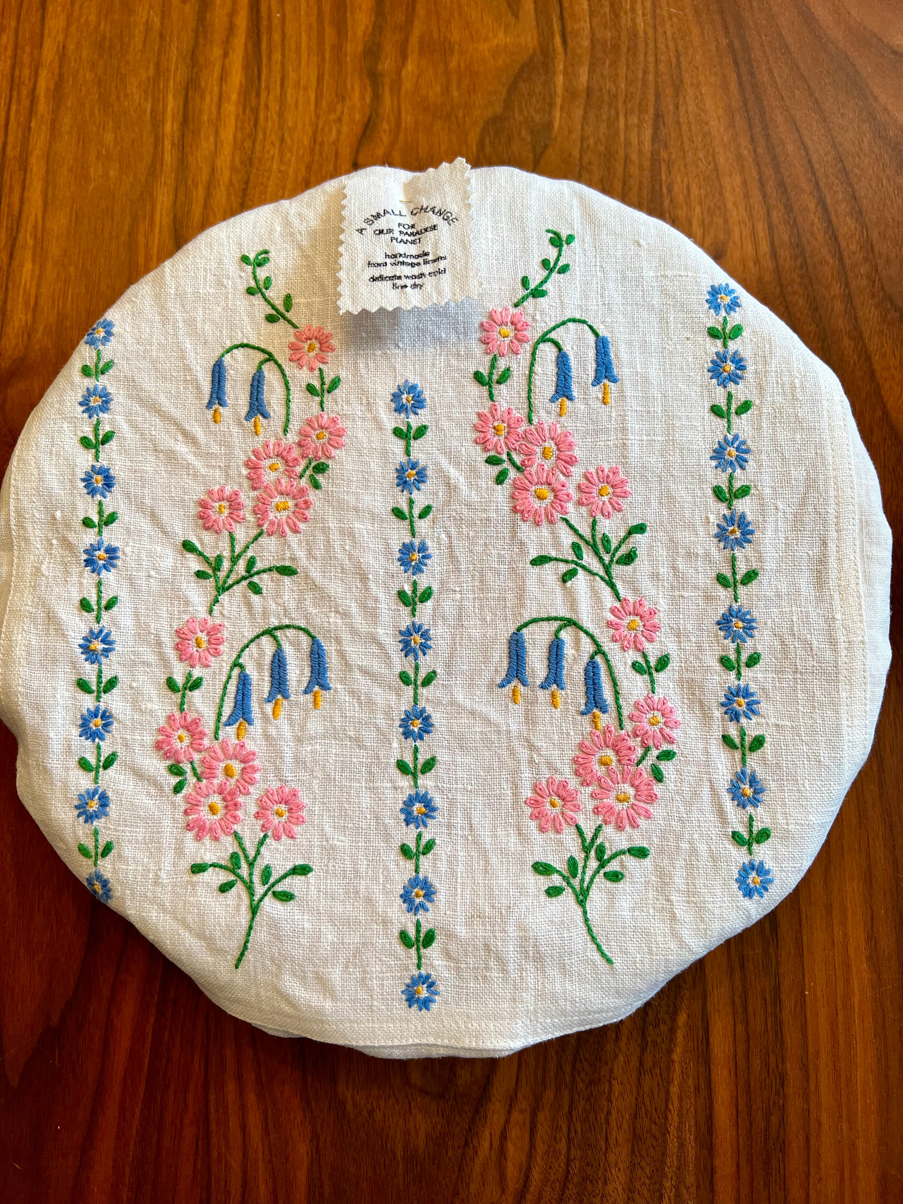 Bluebells on Pink Vine Pie Cover