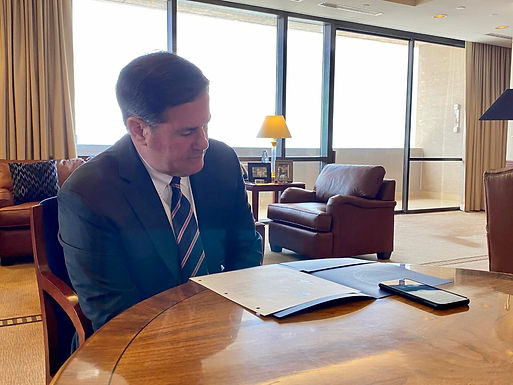Felicita gobernador de Arizona a Durazo