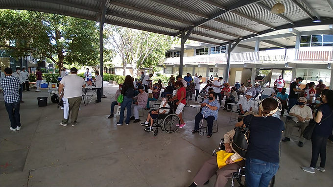 Inicia vacunación contra el Covid-19 para adultos mayores en Hermosillo