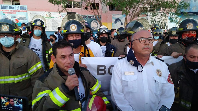 Exigen bomberos de Hermosillo justicia por sus compañeros acusados por caso de la Guardería ABC