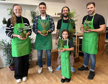 Plantapolis Bordeaux - ateliers de création et fabrication de kokedamas, tuto kokedama, ateliers enfants