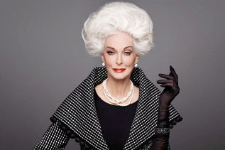 MODA: MODELO DE 85 ANOS ARRASA O MUNDO DA MODA