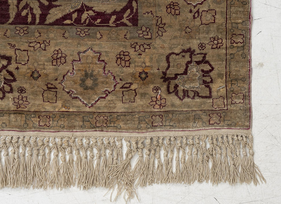Thumbnail: Antique Silk Hereke Masterpiece 