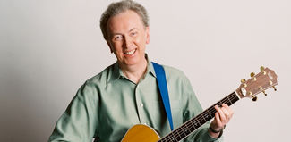 Un día como hoy 05 de septiembre en el año 1945 nace Al Stewart