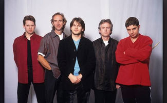 Un día como hoy 06 de junio en el año 1997 Ray Wilson sustituye a Phil Collins al frente de Genesis