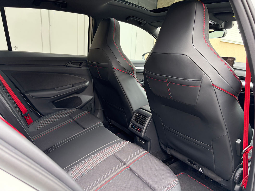 Miniaturbild: VW Golf VIII GTi Edition 50 gebraucht kaufen – Kofferraum | AJ Automobile Eifel