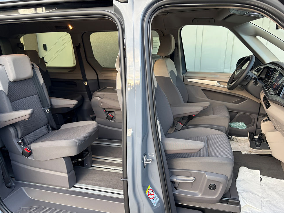 Miniaturbild: Volkswagen California Beach 2.0 TSi Pure Grey