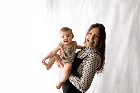 mummy and me neutral photoshoot ideas