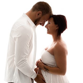 Pregnancy-Photographer-Worthing