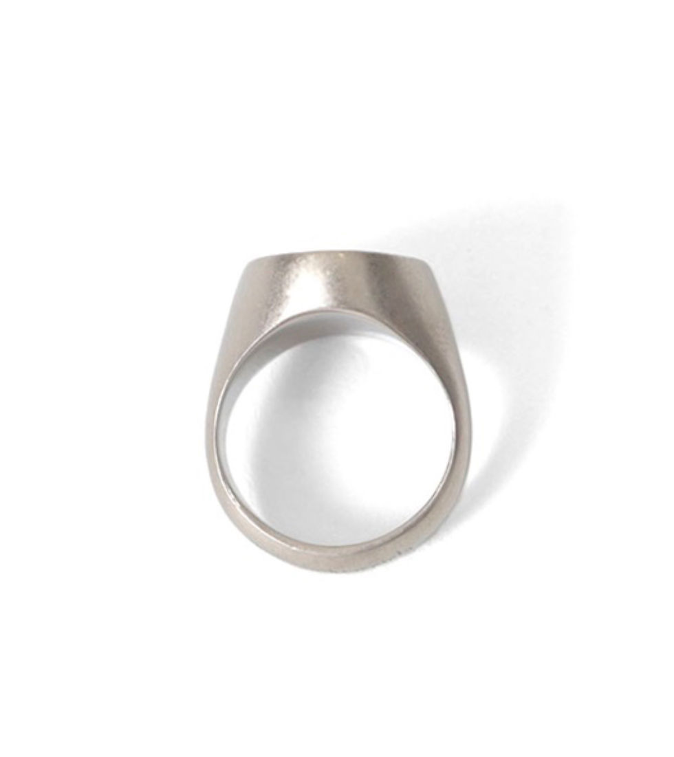 Thumbnail: Maison Margiela Chevalier Signet Ring