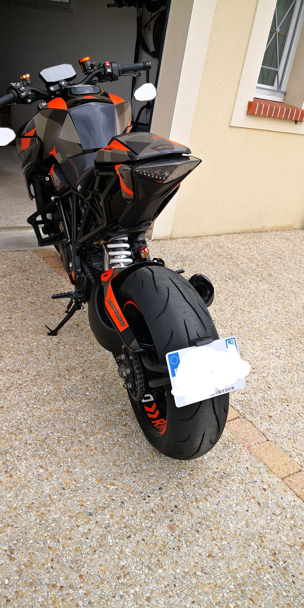 Miniature : SUPPORT PLAQUE  -    | SUPER DUKE R 1290 (2014/2019)RAS DE ROUE