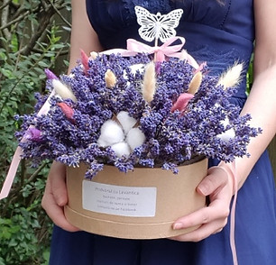 aranjament_lavanda_de_la_pridvorul_cu_levantica.jpg