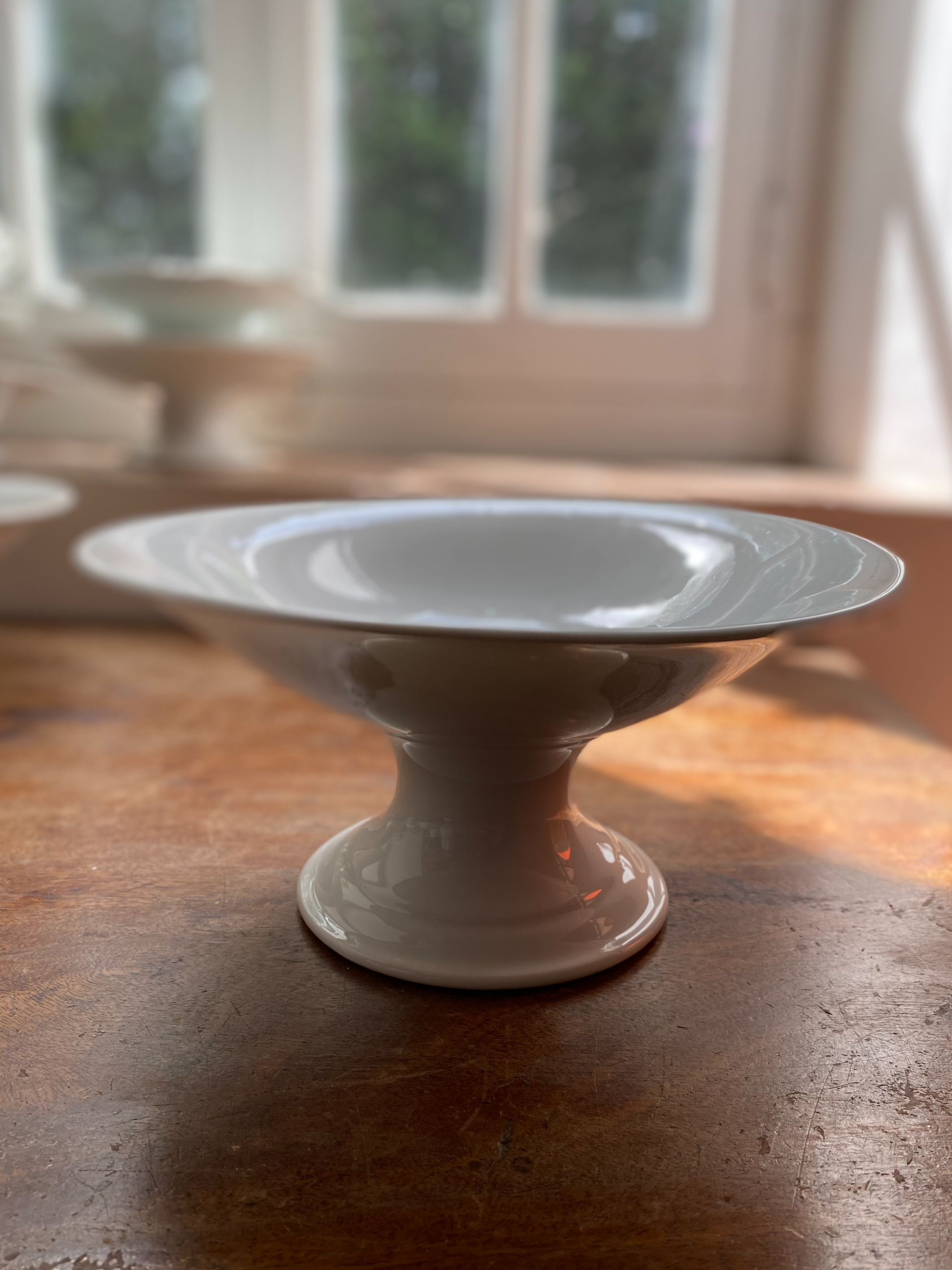 1940s fruit or cake stand