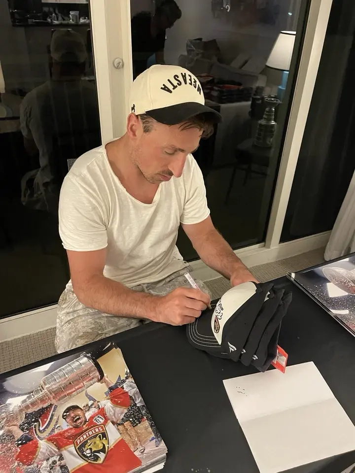 Thumbnail: Brad Marchand Florida Panthers Signed Wine / Drink Glass