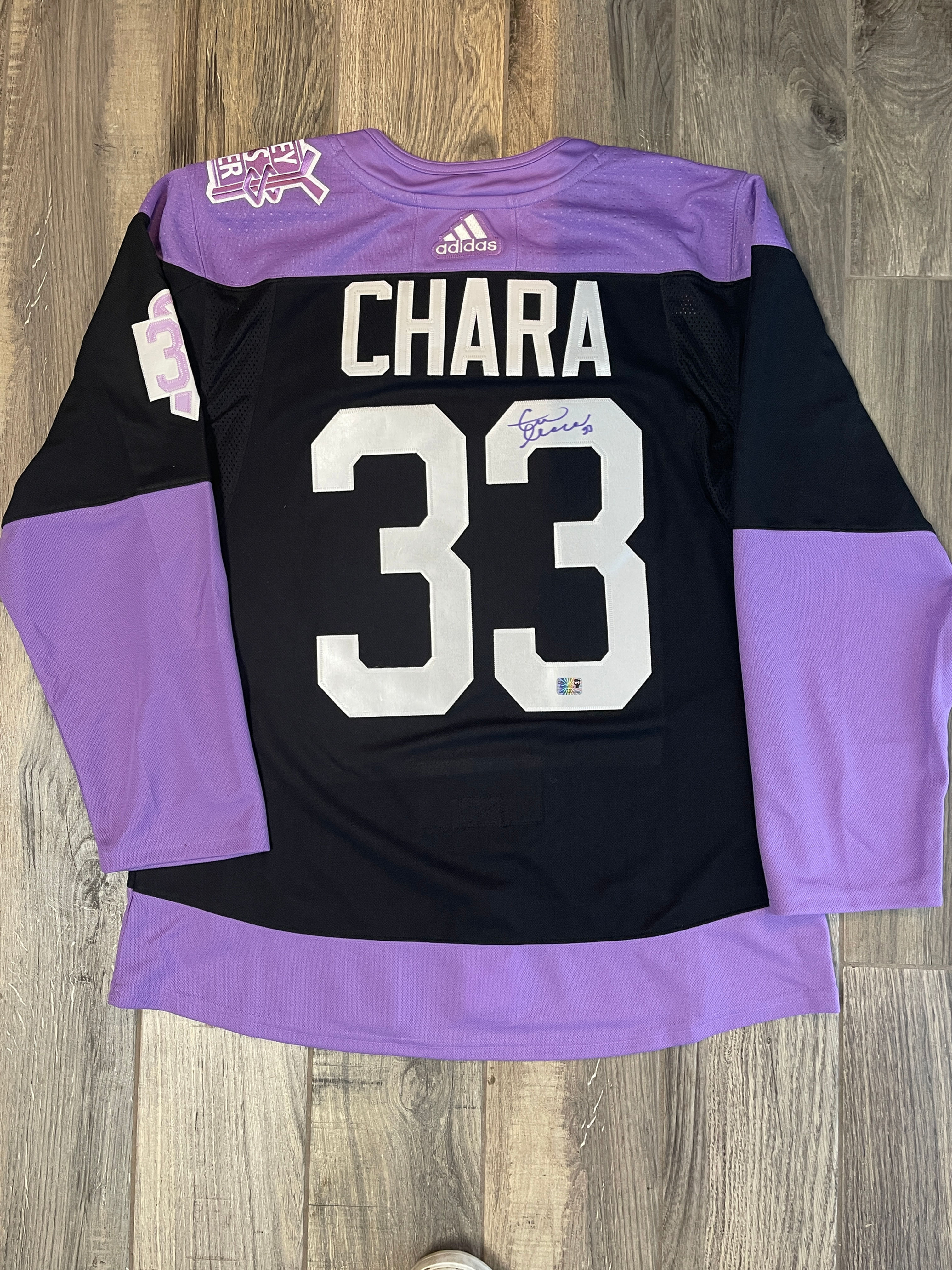Zdeno Chara Boston Bruins Signed Hockey Fights Cancer Jersey