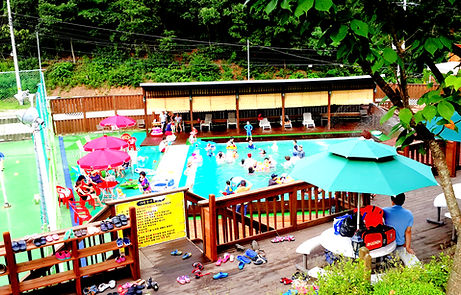 리플렛 (1)_edited.jpg