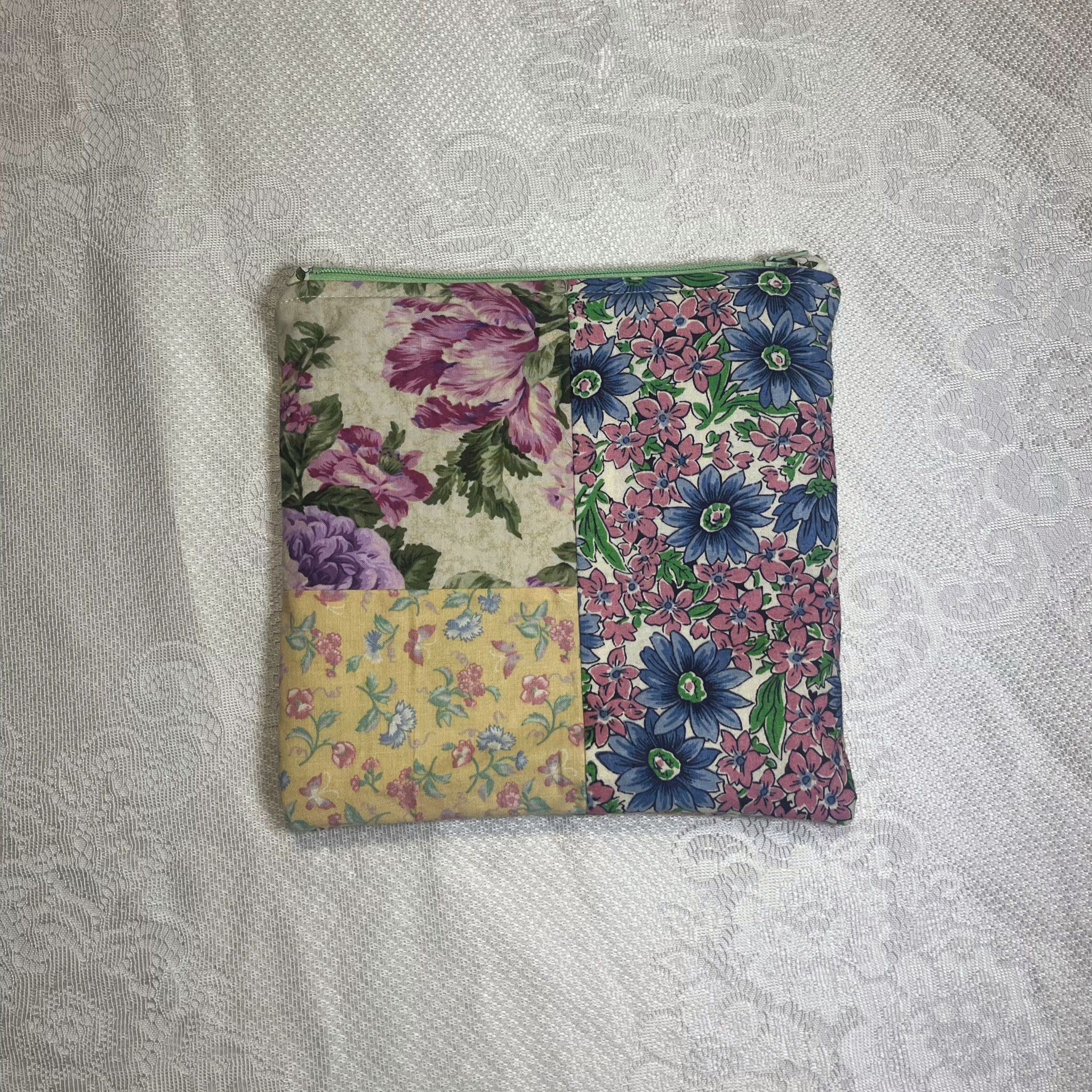 Zipper Pouch
